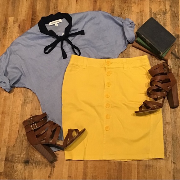 Caslon Dresses & Skirts - Caslon Yellow button-front pencil skirt